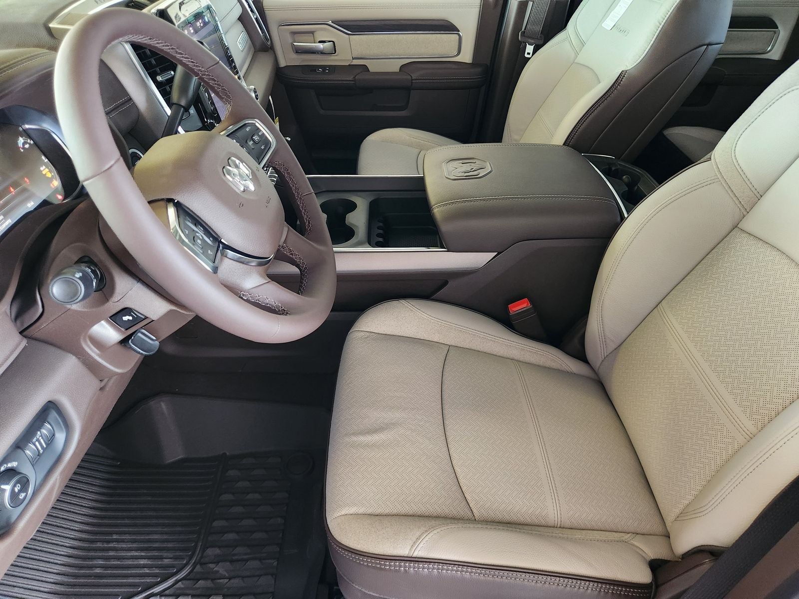 2026 RAM Ram 3500 RAM 3500 LARAMIE MEGA CAB 4X4 6'4' BOX