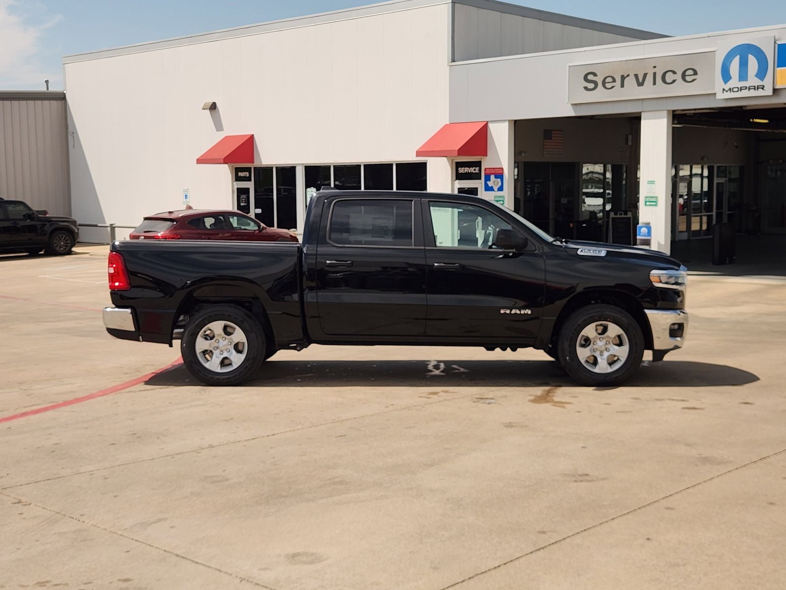 2026 RAM Ram 1500 RAM 1500 LONE STAR CREW CAB 4X2 5'7' BOX