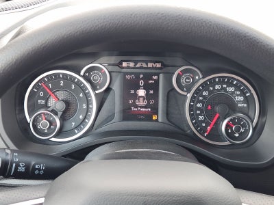 2026 RAM Ram 1500 RAM 1500 TRADESMAN CREW CAB 4X2 5'7' BOX