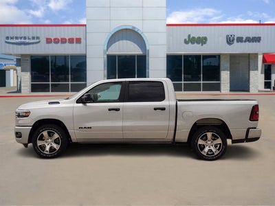 2026 RAM Ram 1500 RAM 1500 EXPRESS CREW CAB 4X2 5'7' BOX