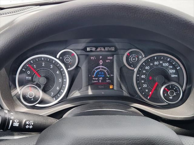 2026 RAM Ram 1500 RAM 1500 EXPRESS CREW CAB 4X2 5'7' BOX