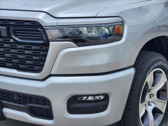 2026 RAM Ram 1500 RAM 1500 EXPRESS CREW CAB 4X2 5'7' BOX