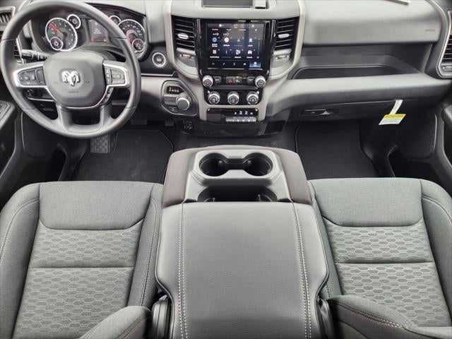 2026 RAM Ram 1500 RAM 1500 EXPRESS CREW CAB 4X2 5'7' BOX