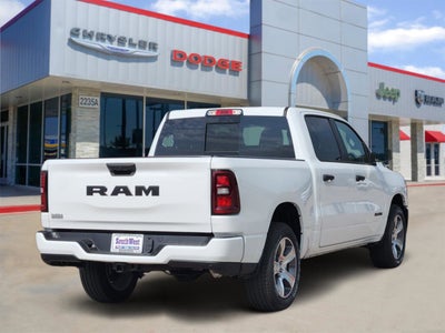 2026 RAM Ram 1500 RAM 1500 EXPRESS CREW CAB 4X2 5'7' BOX