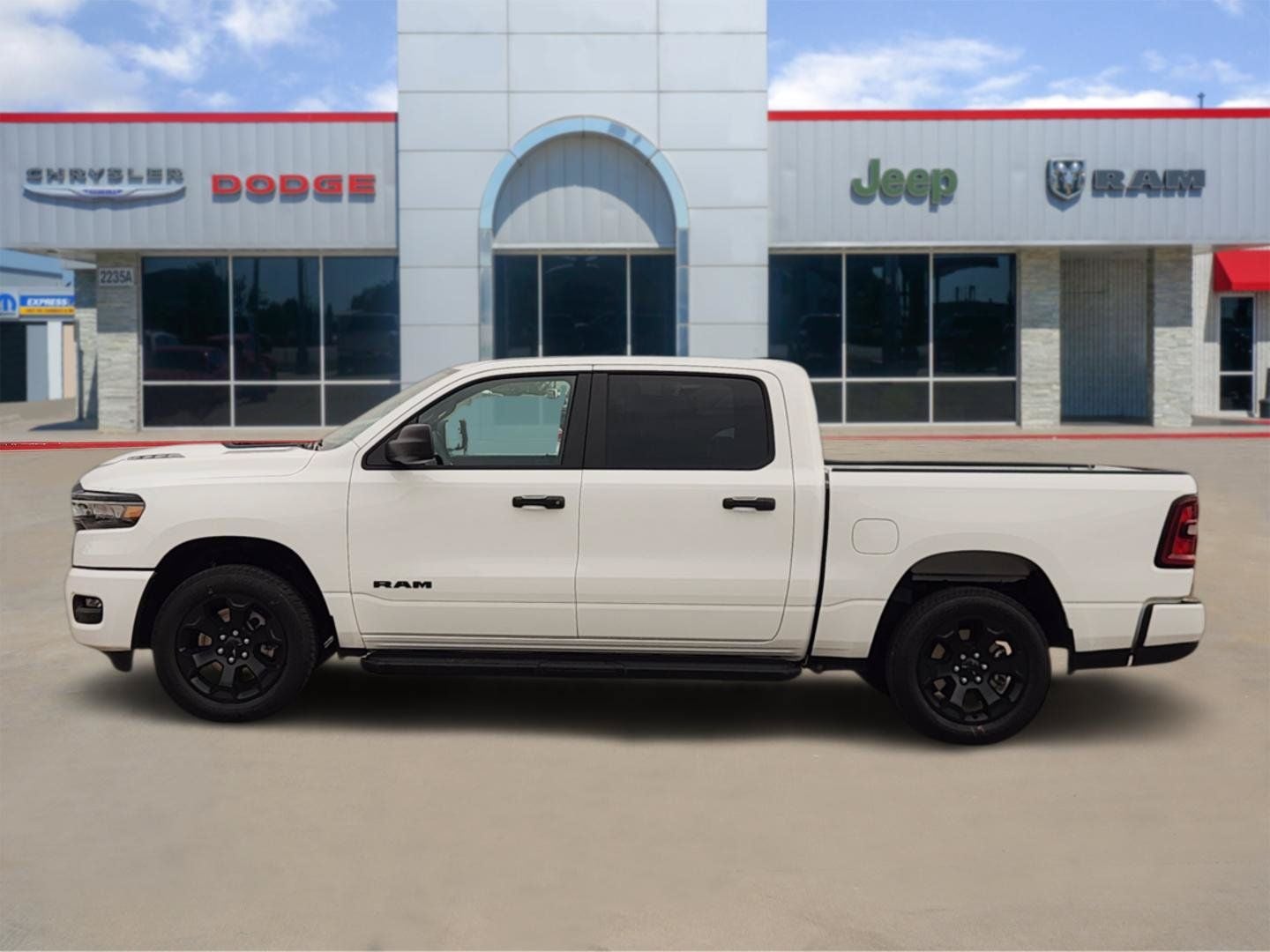 2026 RAM Ram 1500 RAM 1500 EXPRESS CREW CAB 4X4 5'7' BOX