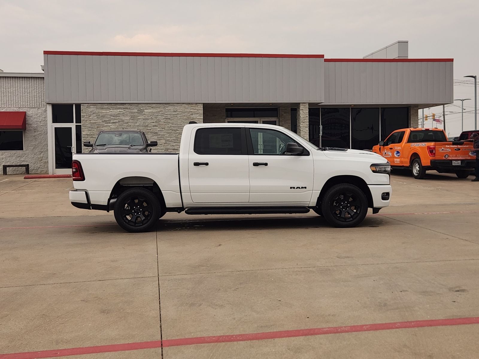 2026 RAM Ram 1500 RAM 1500 EXPRESS CREW CAB 4X4 5'7' BOX