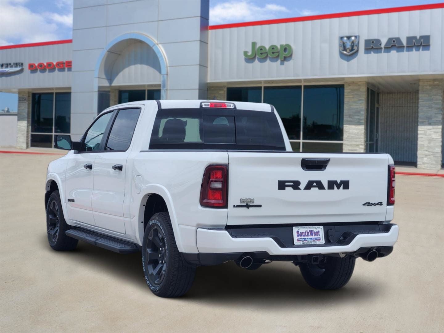 2026 RAM Ram 1500 RAM 1500 LONE STAR CREW CAB 4X4 5'7' BOX