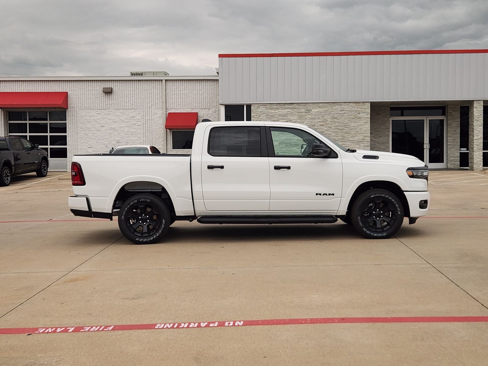 2026 RAM Ram 1500 RAM 1500 LONE STAR CREW CAB 4X4 5'7' BOX