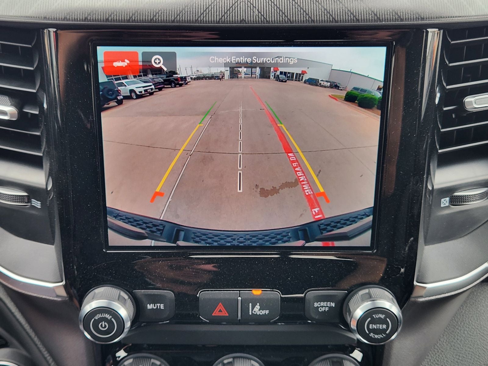 2026 RAM Ram 1500 RAM 1500 EXPRESS CREW CAB 4X4 5'7' BOX