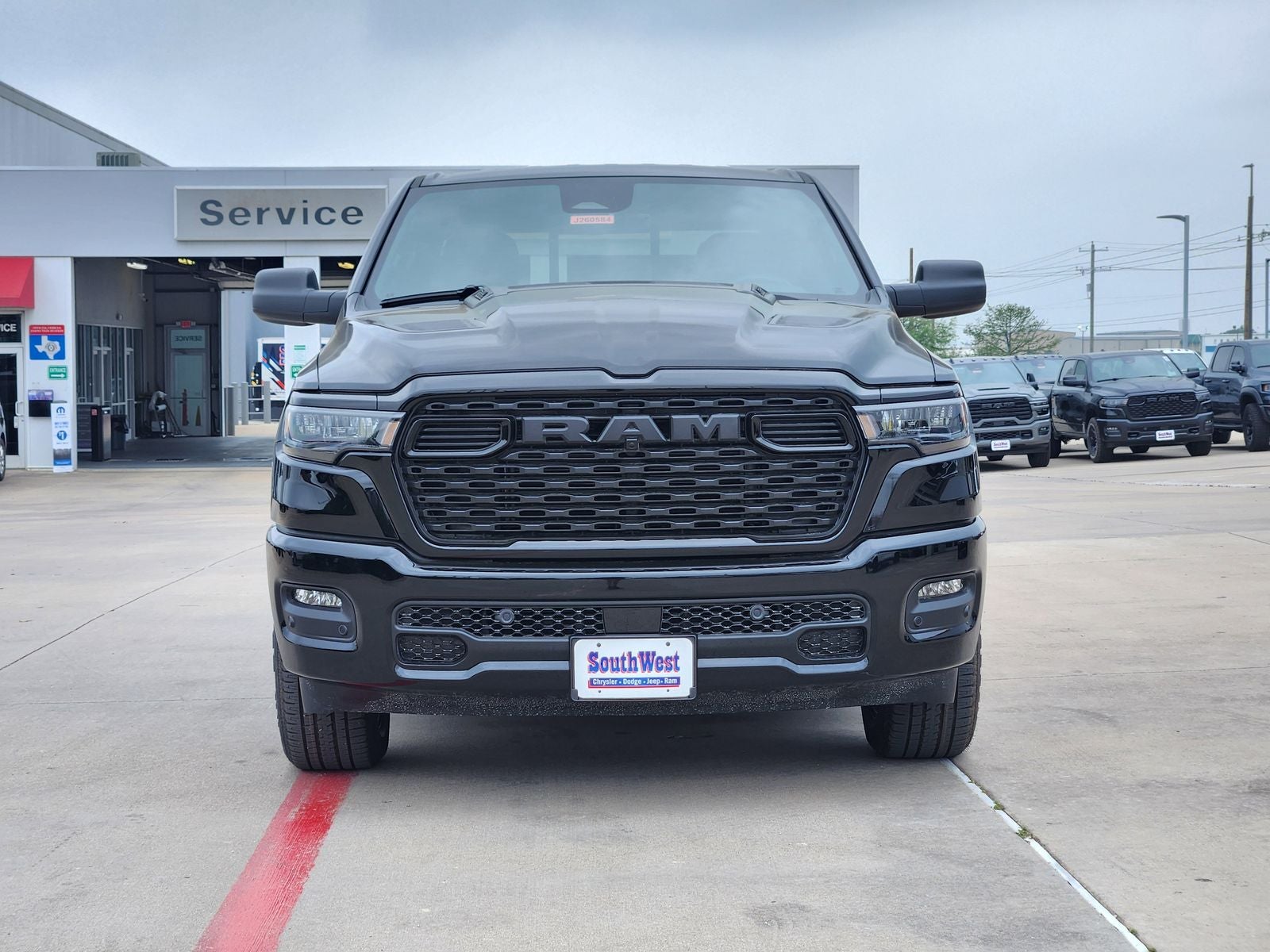 2026 RAM Ram 1500 RAM 1500 EXPRESS CREW CAB 4X4 5'7' BOX