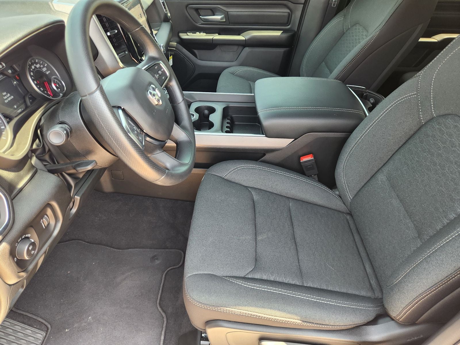 2026 RAM Ram 1500 RAM 1500 EXPRESS CREW CAB 4X4 5'7' BOX