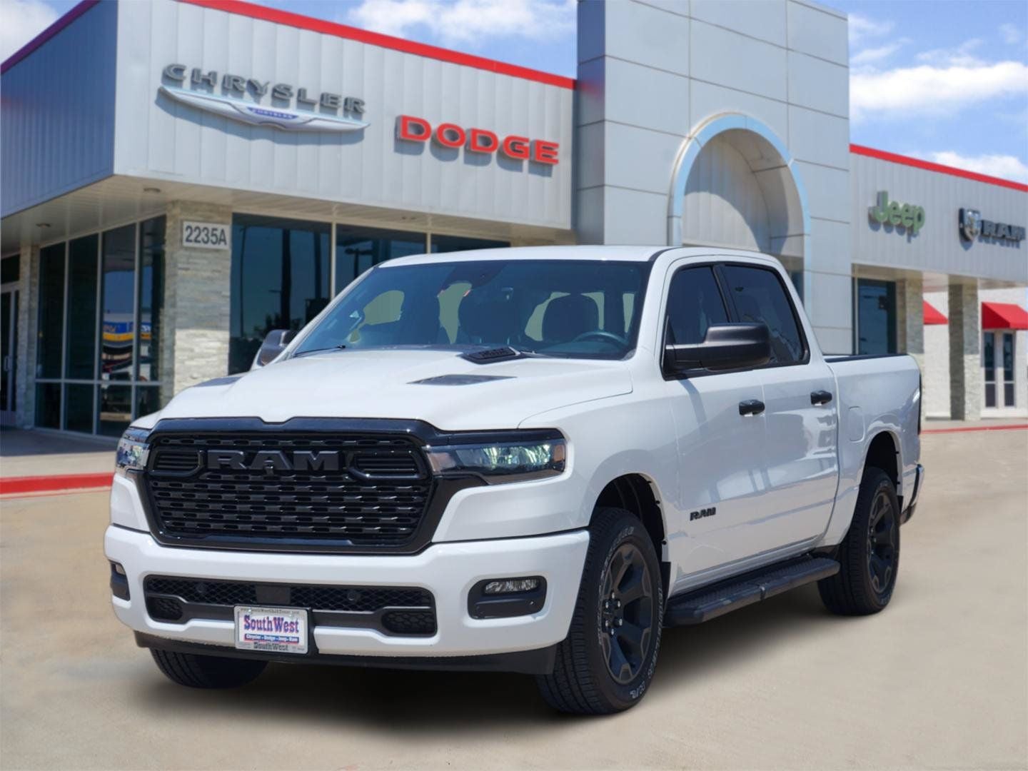 2026 RAM Ram 1500 RAM 1500 EXPRESS CREW CAB 4X4 5'7' BOX