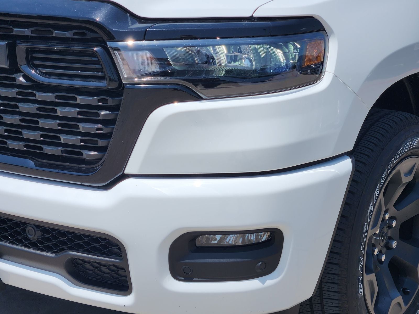 2026 RAM Ram 1500 RAM 1500 EXPRESS CREW CAB 4X4 5'7' BOX