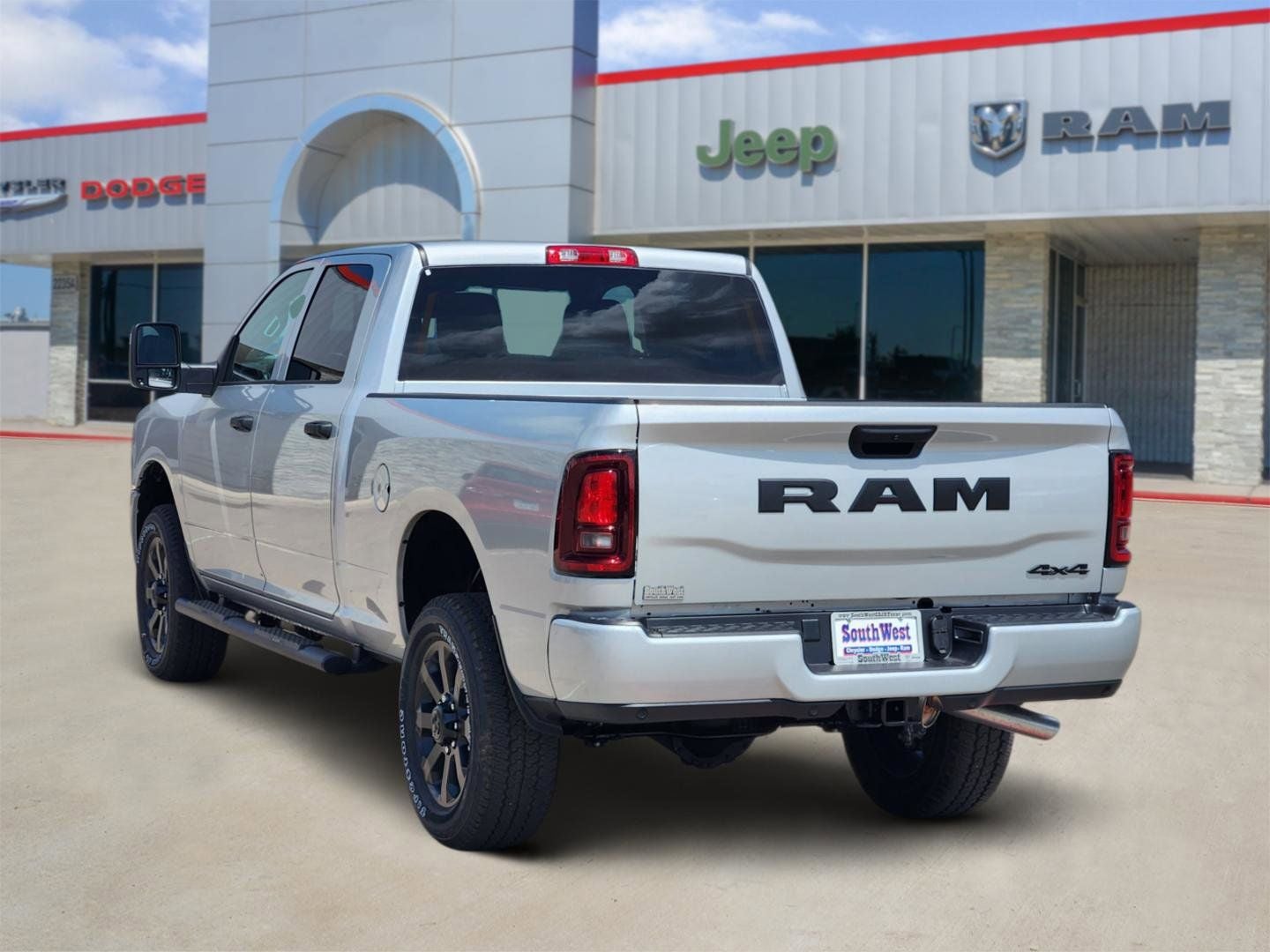 2026 RAM Ram 2500 RAM 2500 BLACK EXPRESS CREW CAB 4X4 6'4' BOX