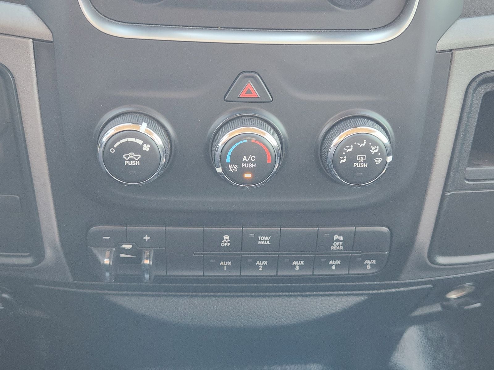 2017 RAM Ram 2500 Tradesman Crew Cab 4x4 6'4' Box