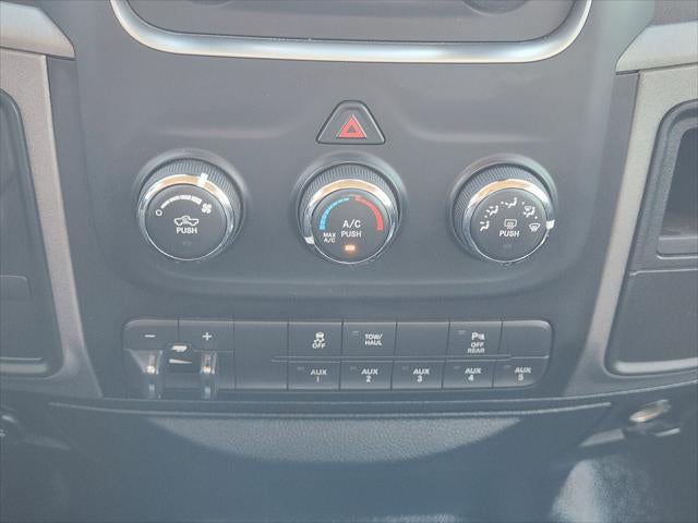 2017 RAM Ram 2500 Tradesman Crew Cab 4x4 6'4' Box