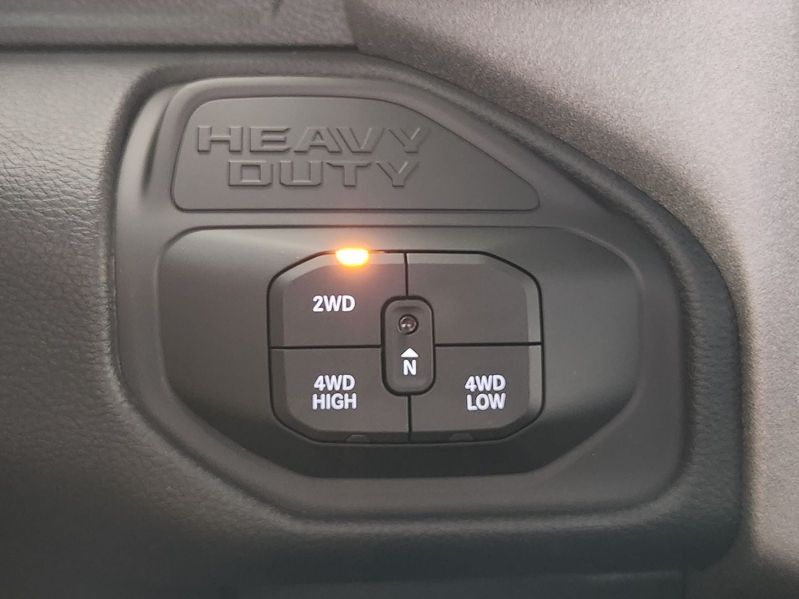 2026 RAM Ram 2500 RAM 2500 BLACK EXPRESS CREW CAB 4X4 6'4' BOX