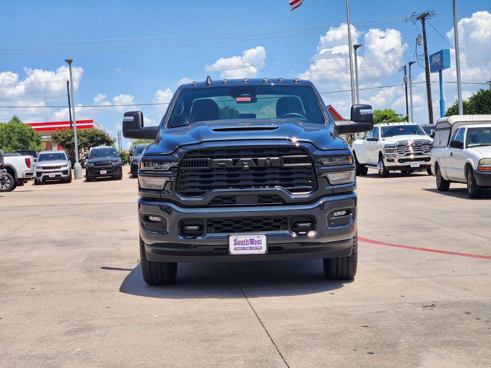 2026 RAM Ram 2500 RAM 2500 BLACK EXPRESS CREW CAB 4X4 6'4' BOX