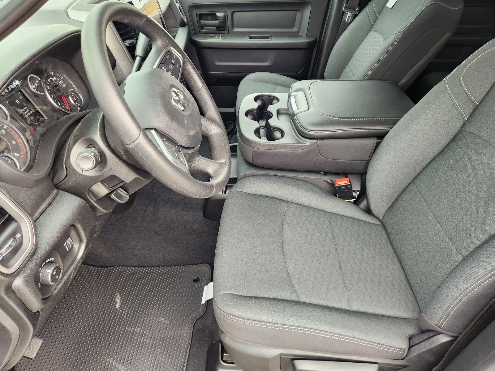 2026 RAM Ram 2500 RAM 2500 TRADESMAN CREW CAB 4X4 8' BOX