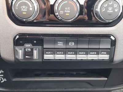 2026 RAM Ram 5500 Chassis Cab RAM 5500 TRADESMAN CHASSIS REGULAR CAB 4X4 84' CA