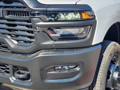 2026 RAM Ram 3500 Chassis Cab RAM 3500 TRADESMAN CREW CAB CHASSIS 4X4 60' CA