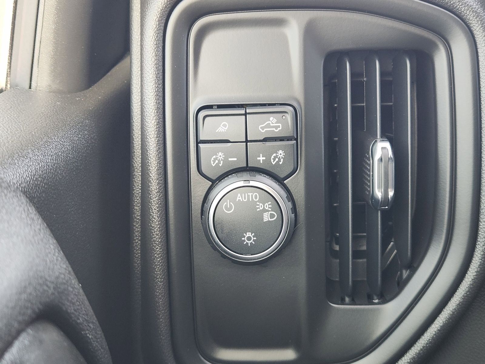 2025 Chevrolet Silverado 1500 2WD Regular Cab Standard Bed WT