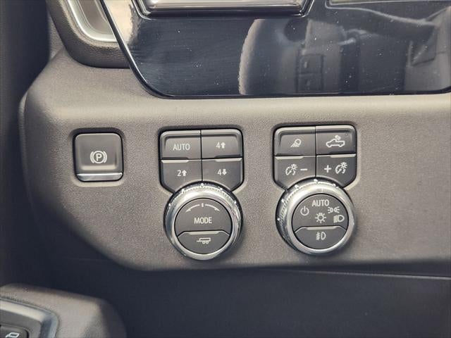 2025 GMC Sierra 1500 4WD Crew Cab Short Box Elevation with 3SB