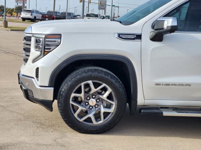 2022 GMC Sierra 1500 4WD Crew Cab Short Box SLT