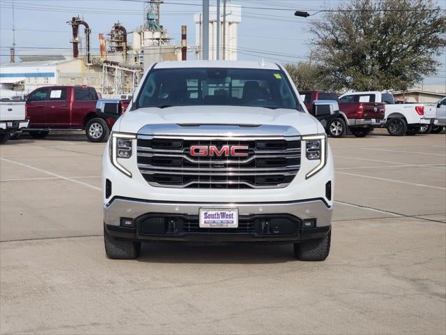 2022 GMC Sierra 1500 4WD Crew Cab Short Box SLT
