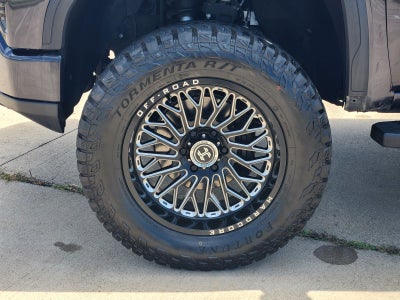 2023 GMC Sierra 1500 4WD Crew Cab Short Box AT4