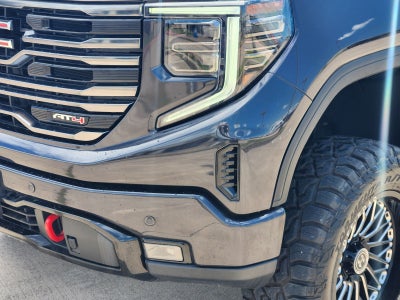 2023 GMC Sierra 1500 4WD Crew Cab Short Box AT4