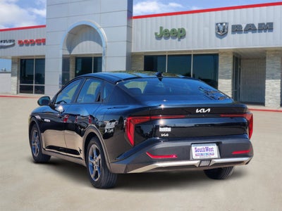 2025 Kia K4 LXS