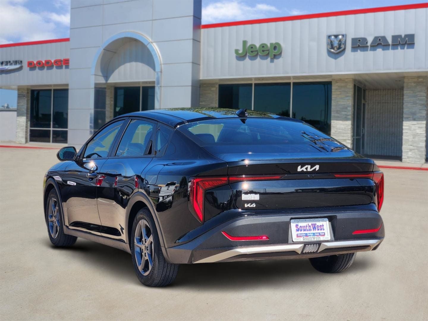 2025 Kia K4 LXS