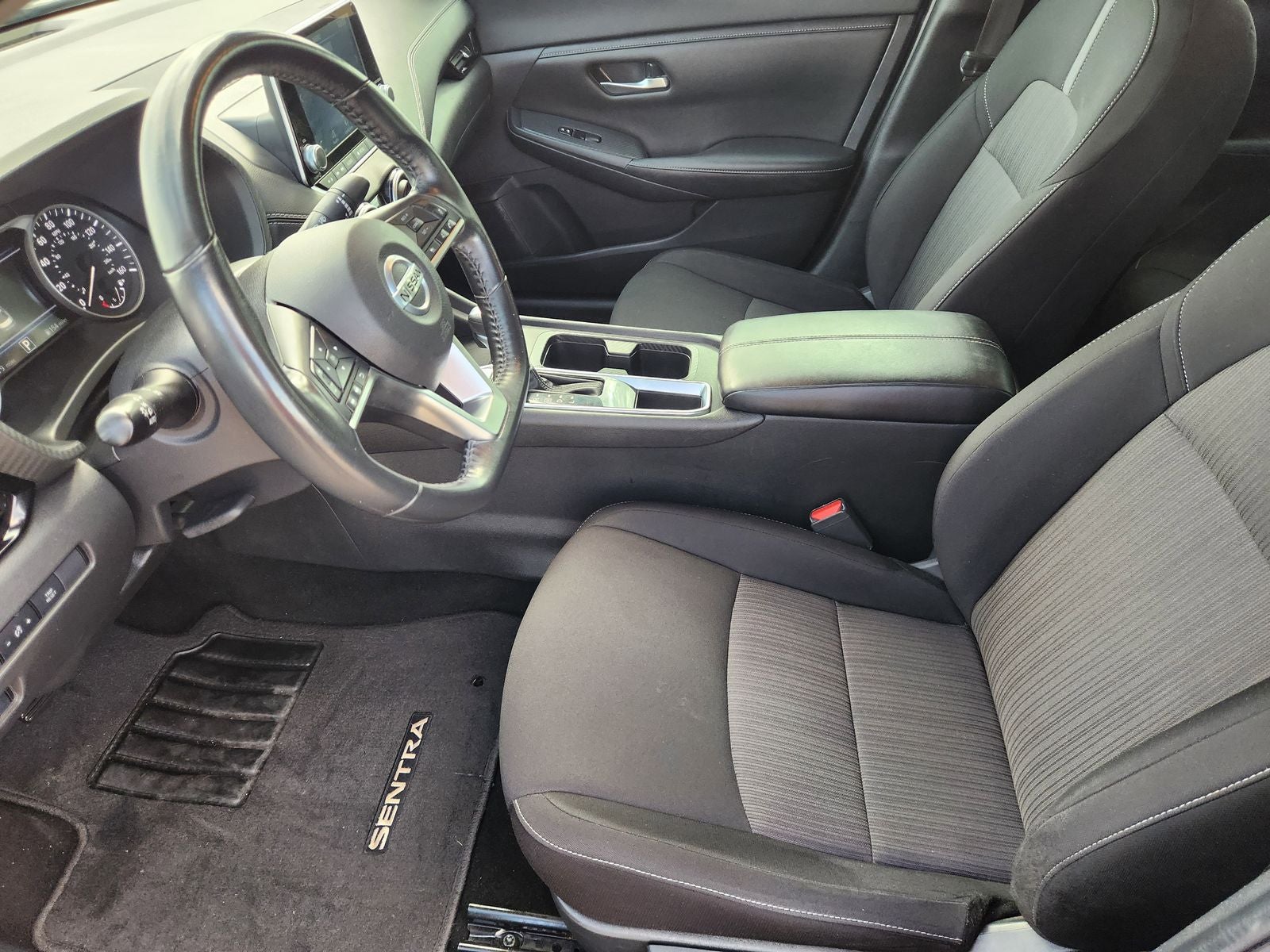 2022 Nissan Sentra SV Xtronic CVT