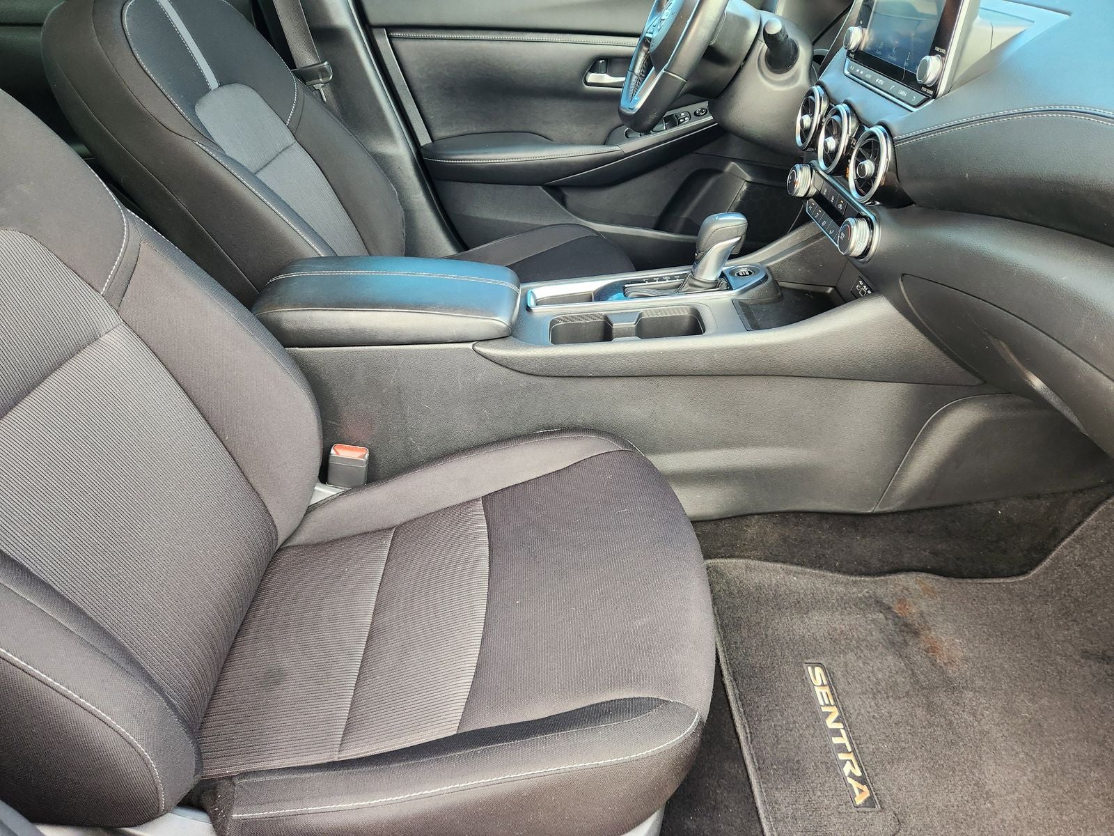 2022 Nissan Sentra SV Xtronic CVT