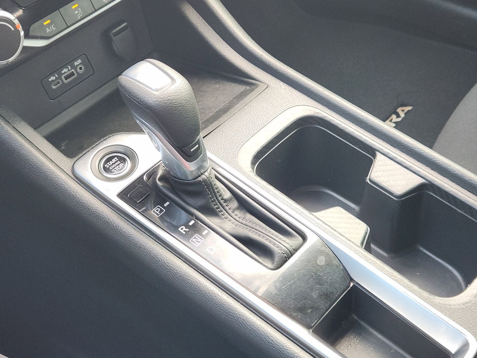 2022 Nissan Sentra SV Xtronic CVT