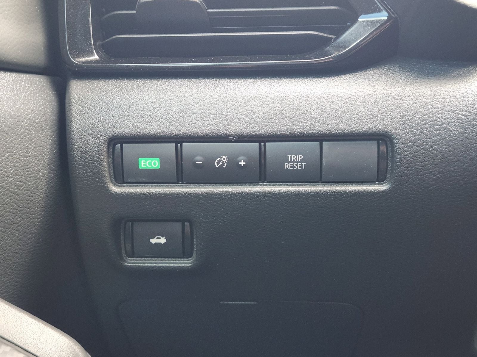 2022 Nissan Sentra SV Xtronic CVT