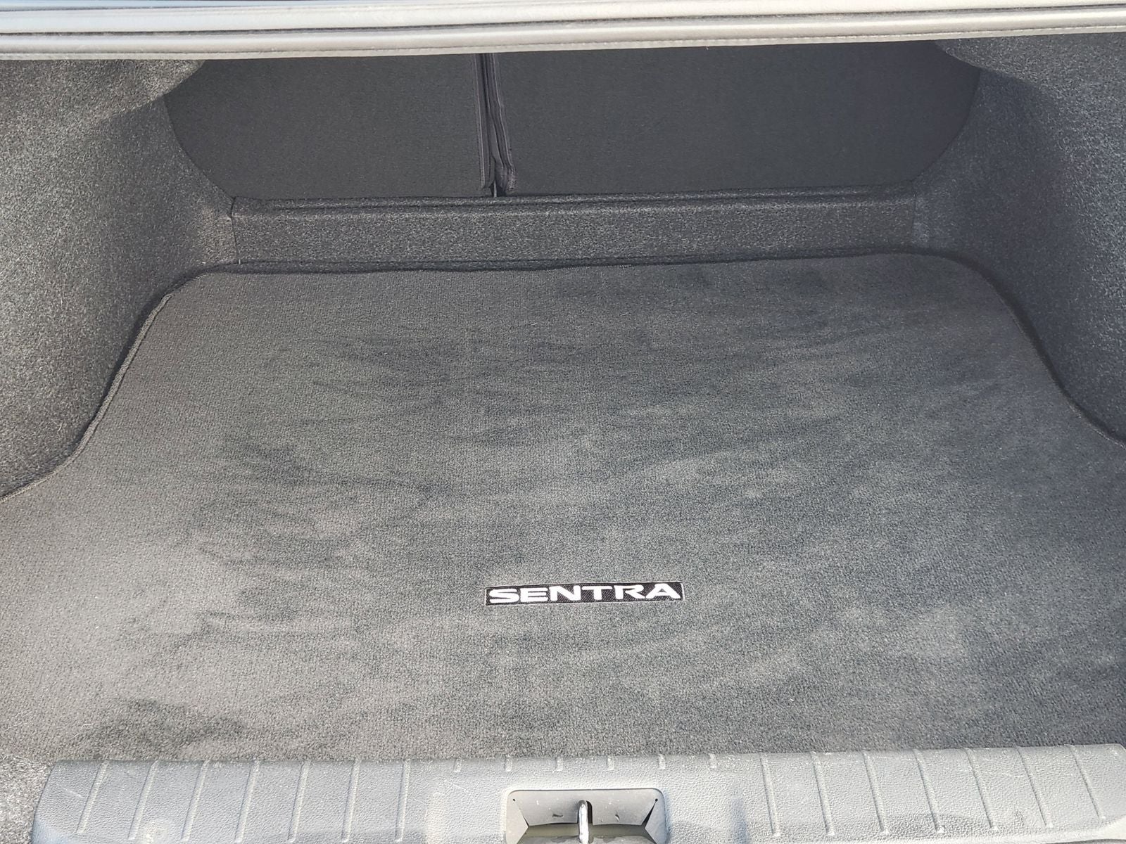 2022 Nissan Sentra SV Xtronic CVT