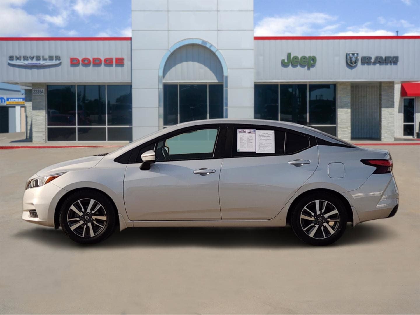 2020 Nissan Versa SV Xtronic CVT