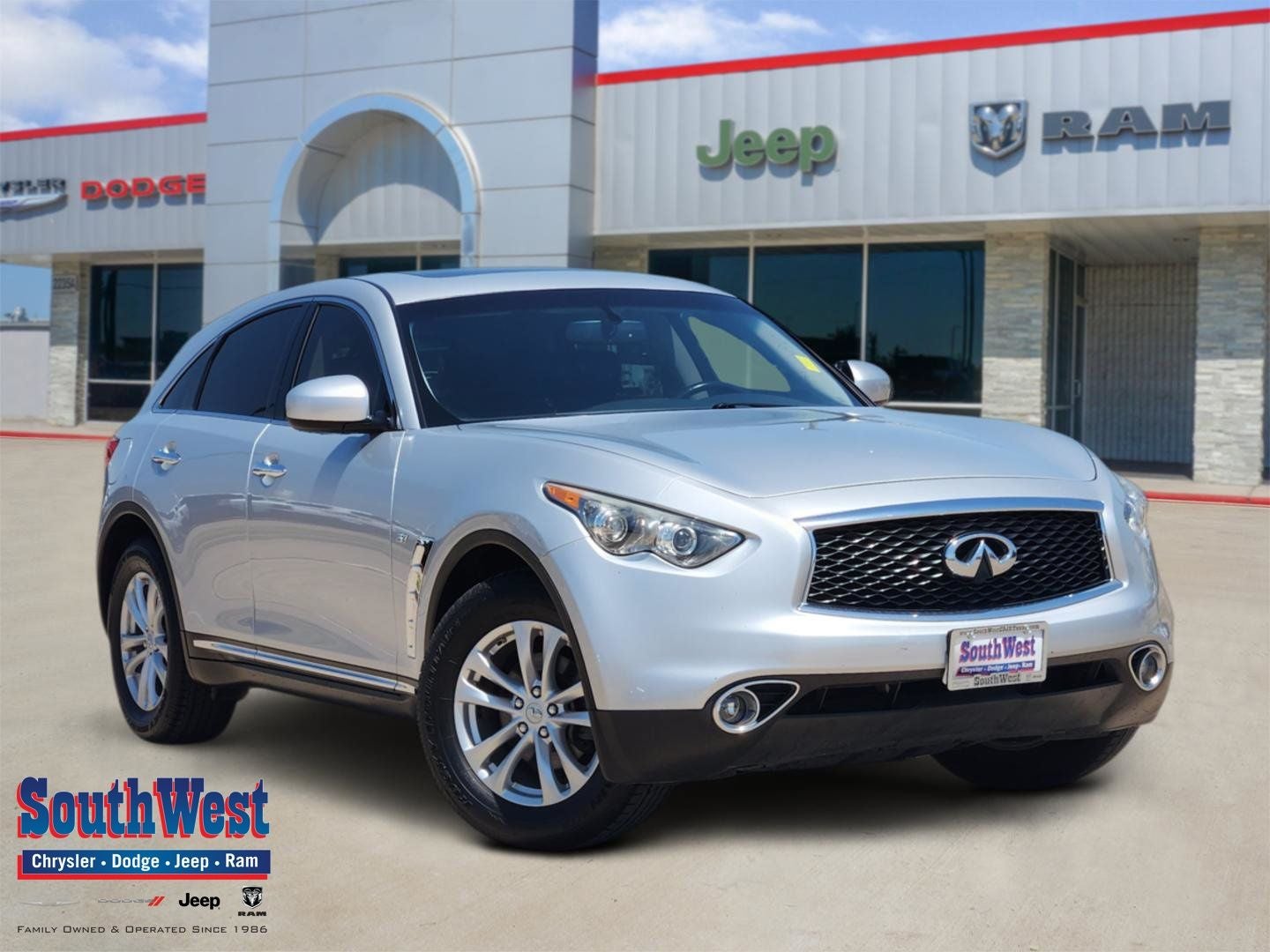 2017 INFINITI QX70 Base