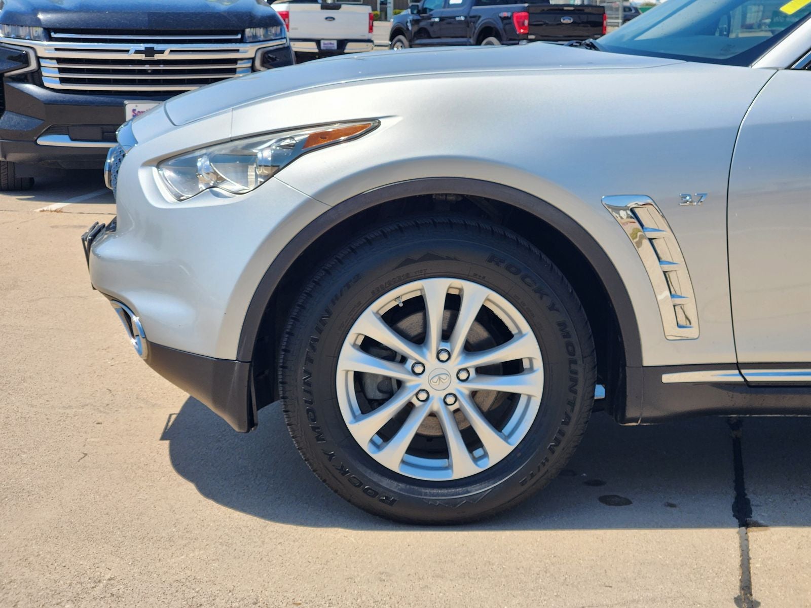 2017 INFINITI QX70 Base