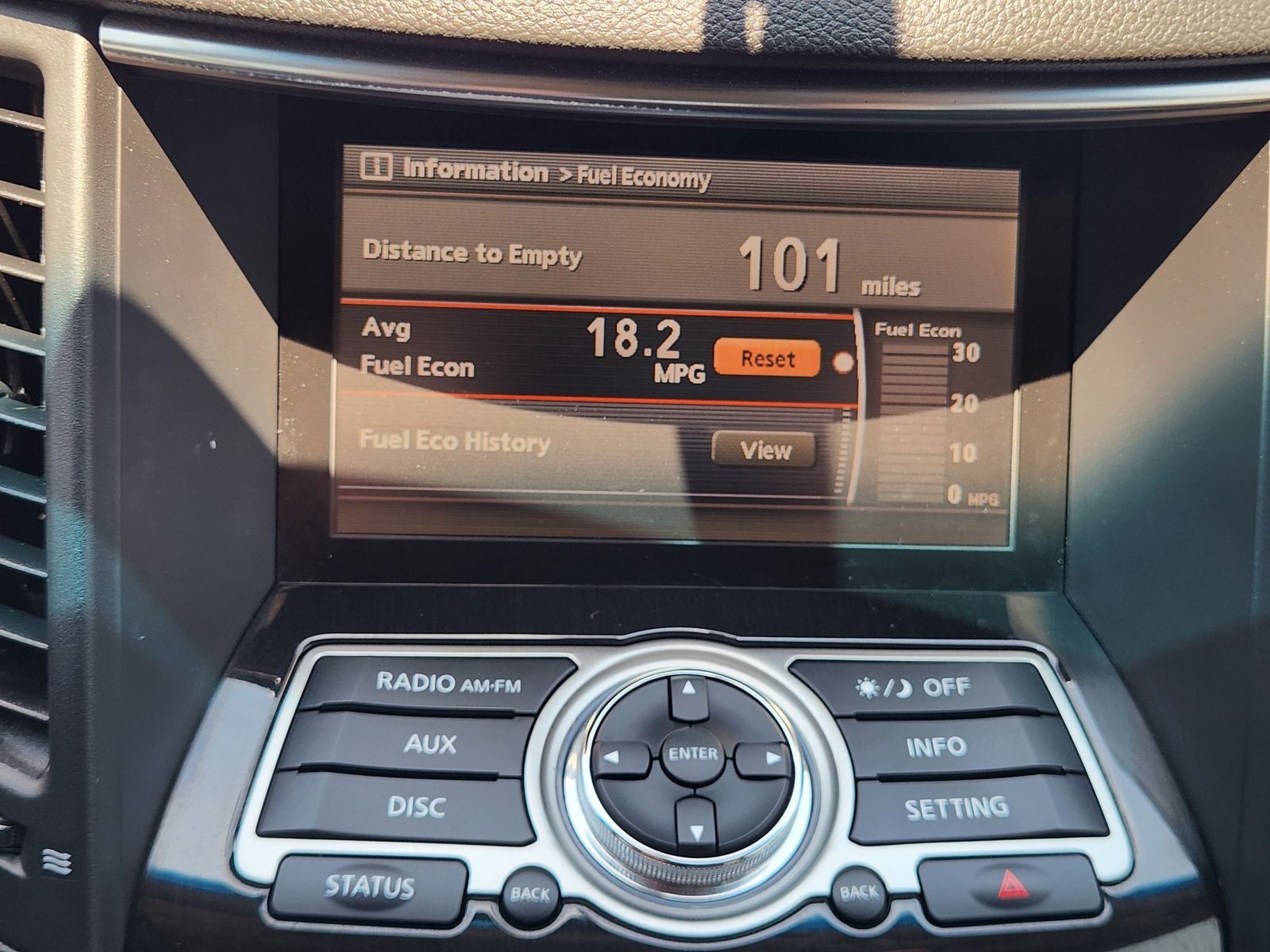 2017 INFINITI QX70 Base