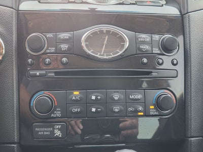 2017 INFINITI QX70 Base