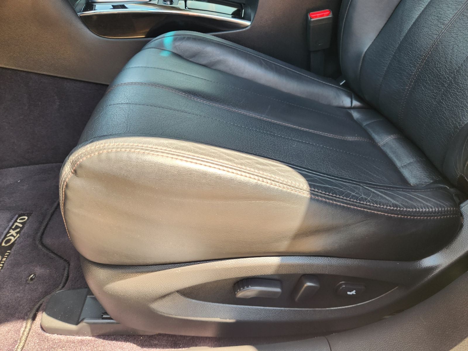 2017 INFINITI QX70 Base