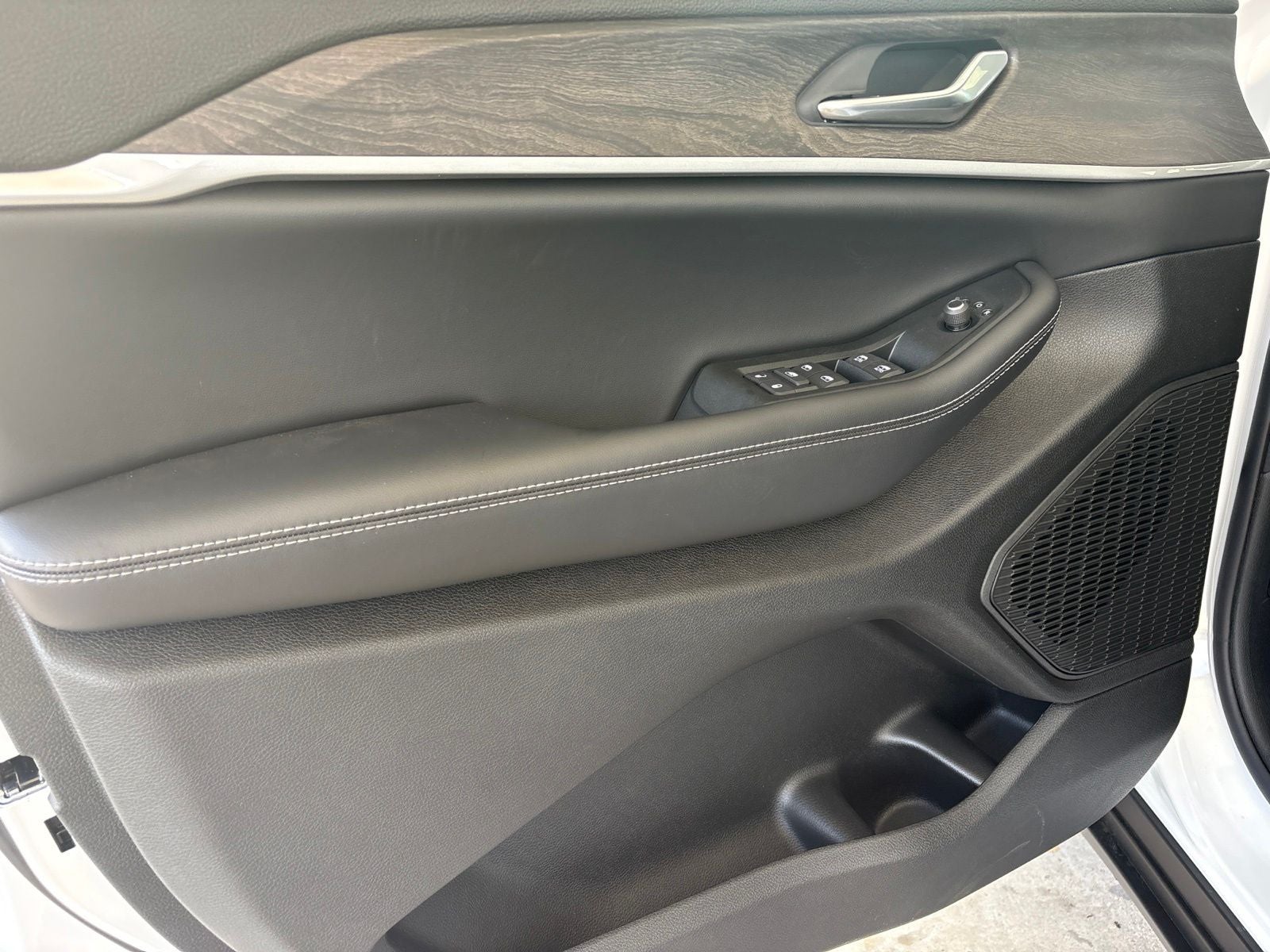 2026 Jeep Grand Cherokee GRAND CHEROKEE LAREDO ALTITUDE 4X2