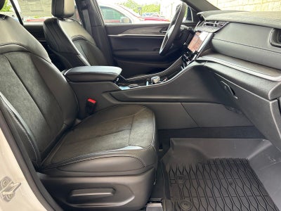 2026 Jeep Grand Cherokee GRAND CHEROKEE LAREDO ALTITUDE 4X2