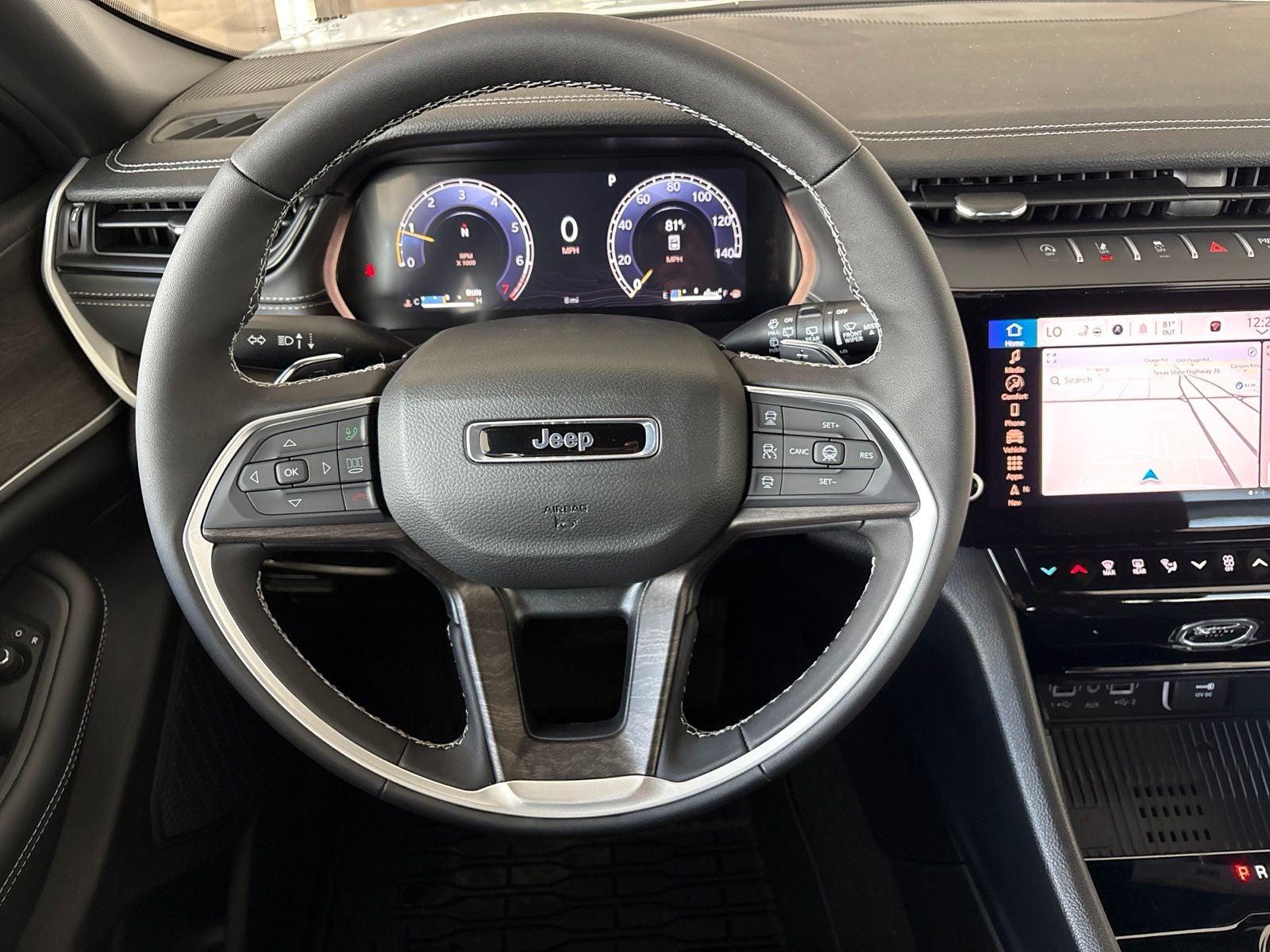 2026 Jeep Grand Cherokee GRAND CHEROKEE LAREDO ALTITUDE 4X2