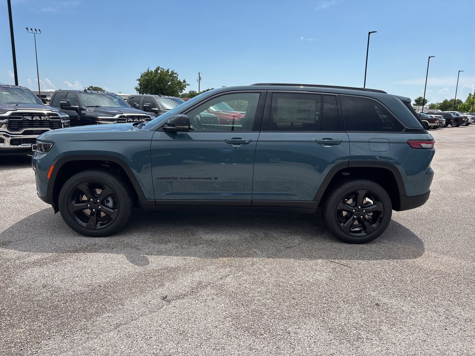 2026 Jeep Grand Cherokee GRAND CHEROKEE LIMITED 4X2