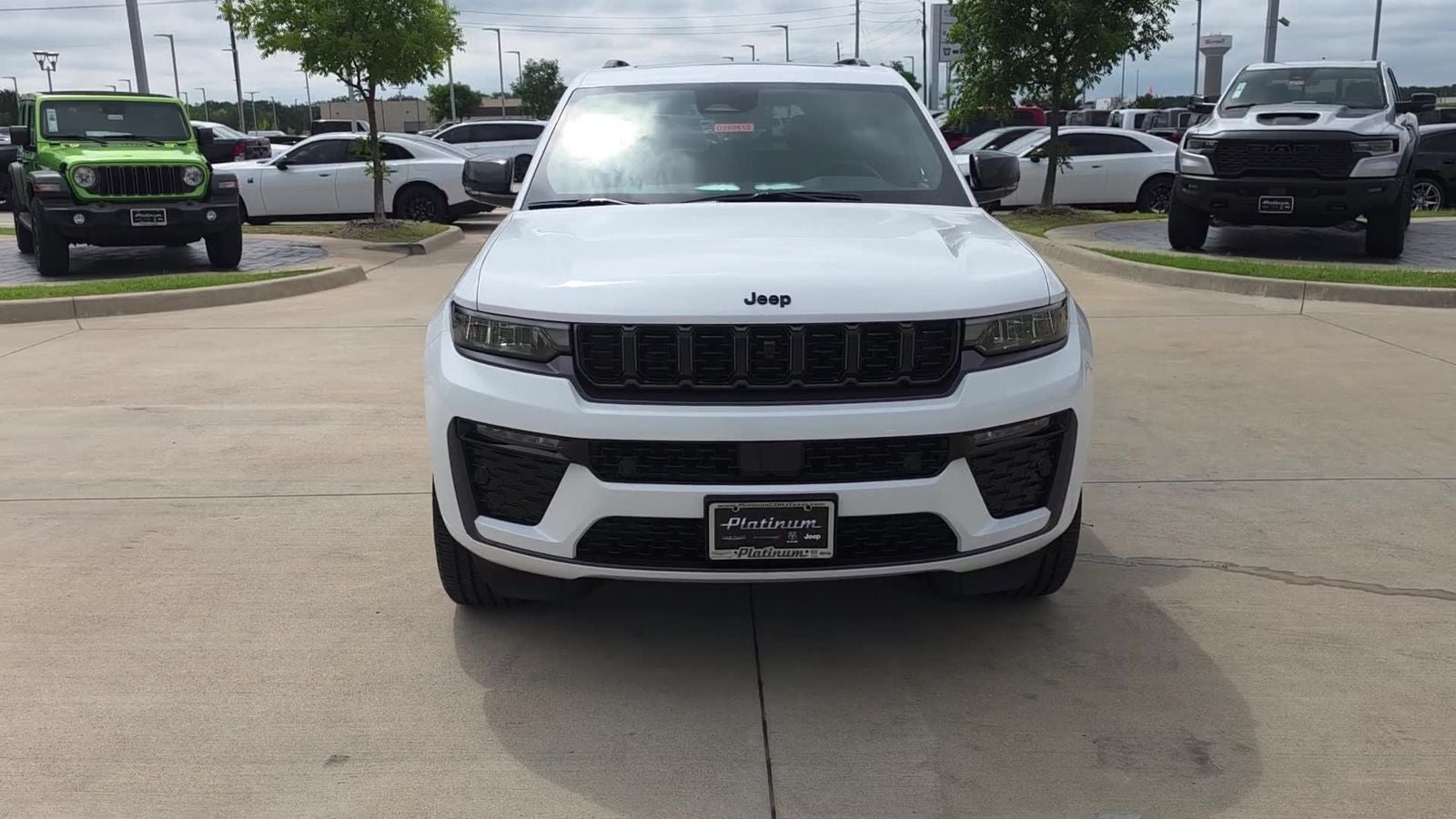 2026 Jeep Grand Cherokee GRAND CHEROKEE LIMITED RESERVE 4X4