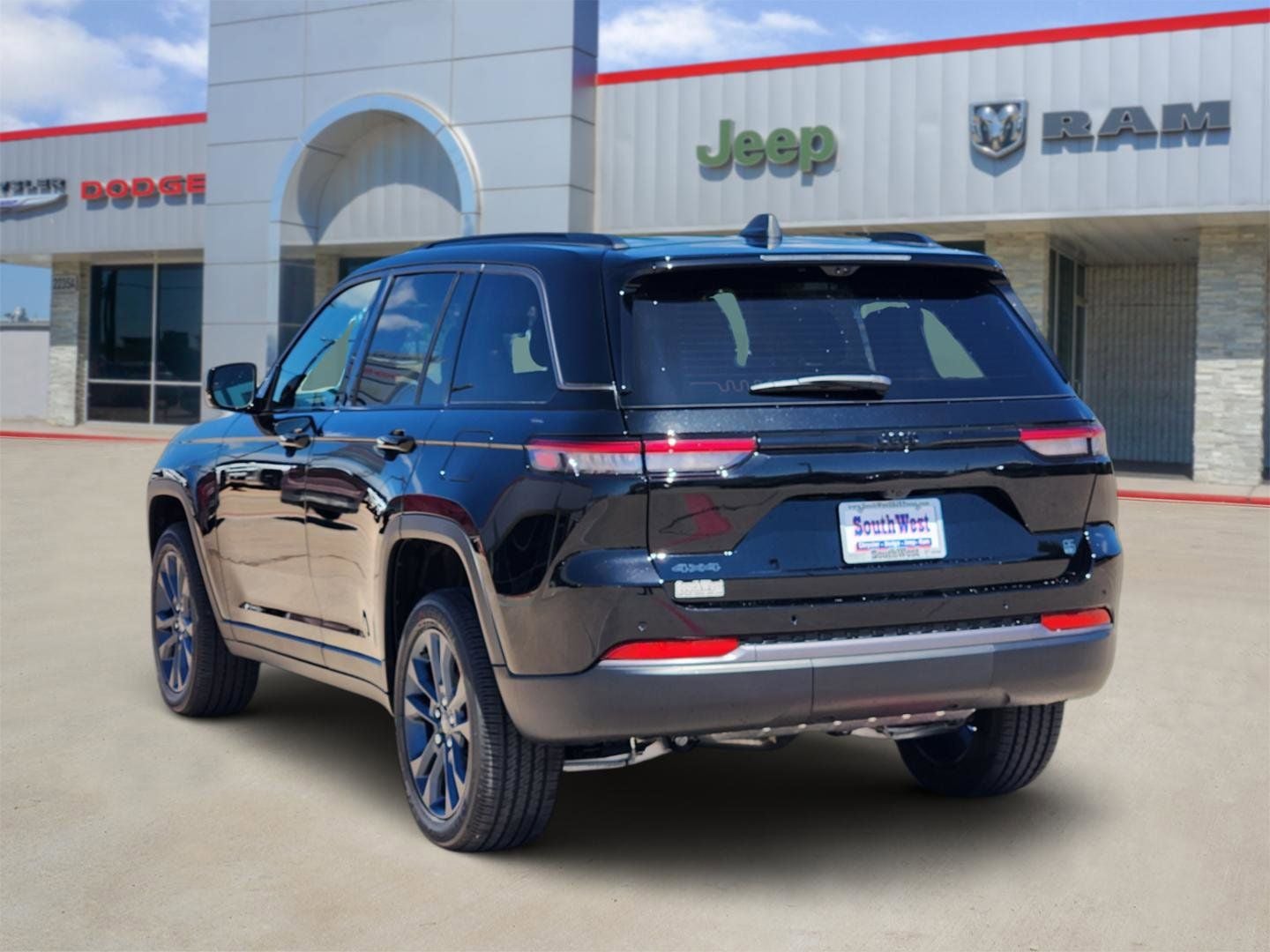 2026 Jeep Grand Cherokee GRAND CHEROKEE 85TH ANNIVERSARY EDITION 4X4